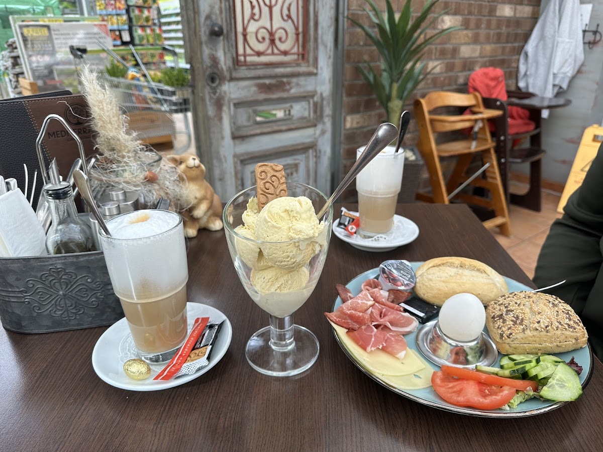 Restaurant Cafe Mediterranea-2