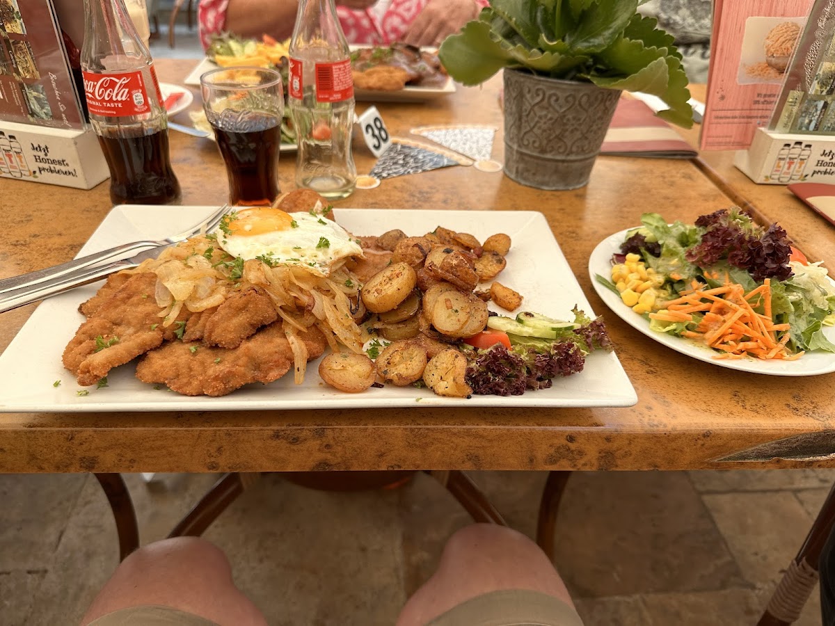 Restaurant Cafe Mediterranea-3