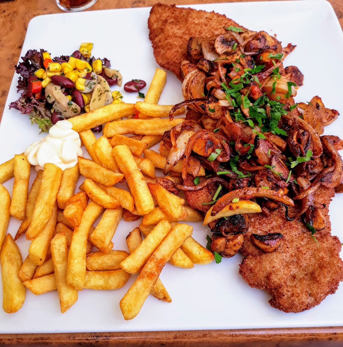 Restaurant Cafe Mediterranea-8